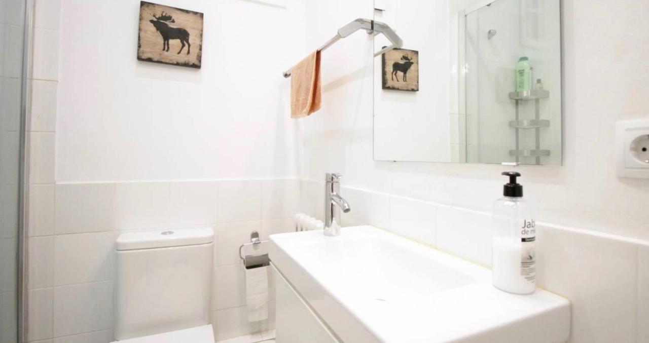Eixample Apartments - Pova Барселона Екстер'єр фото