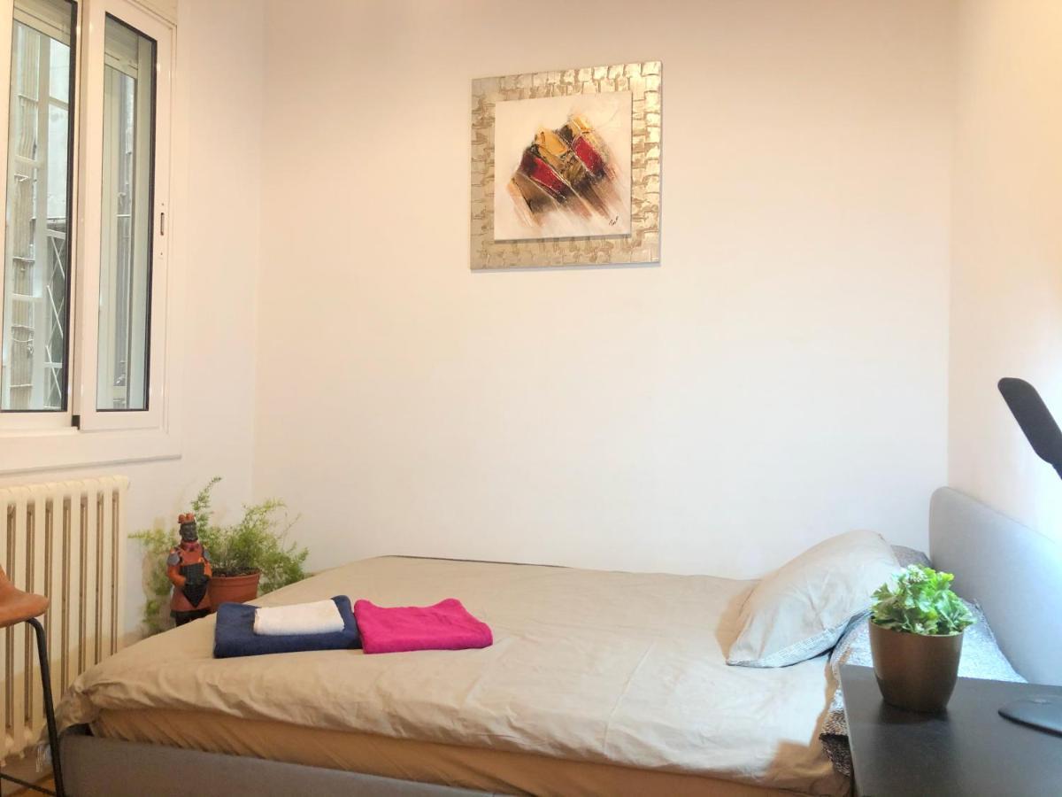 Eixample Apartments - Pova Барселона Екстер'єр фото
