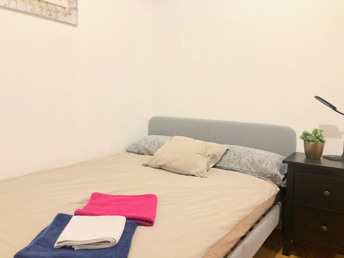Eixample Apartments - Pova Барселона Екстер'єр фото